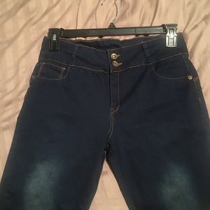 Like new, worn once! Women’s My Fit denim jeans 👖